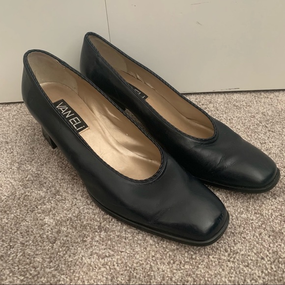 Van Eli Italian Genuine Handmade Leather Heels - Picture 3 of 6